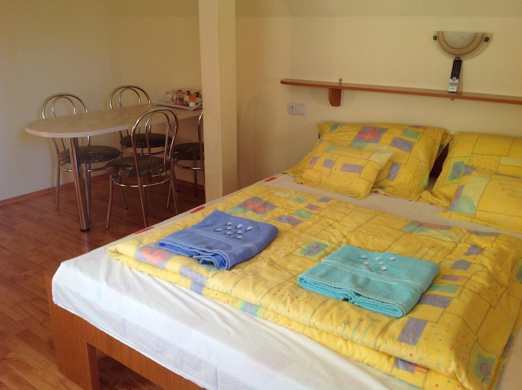 Majnar Villa Apartmanhaz Bogács Стая снимка